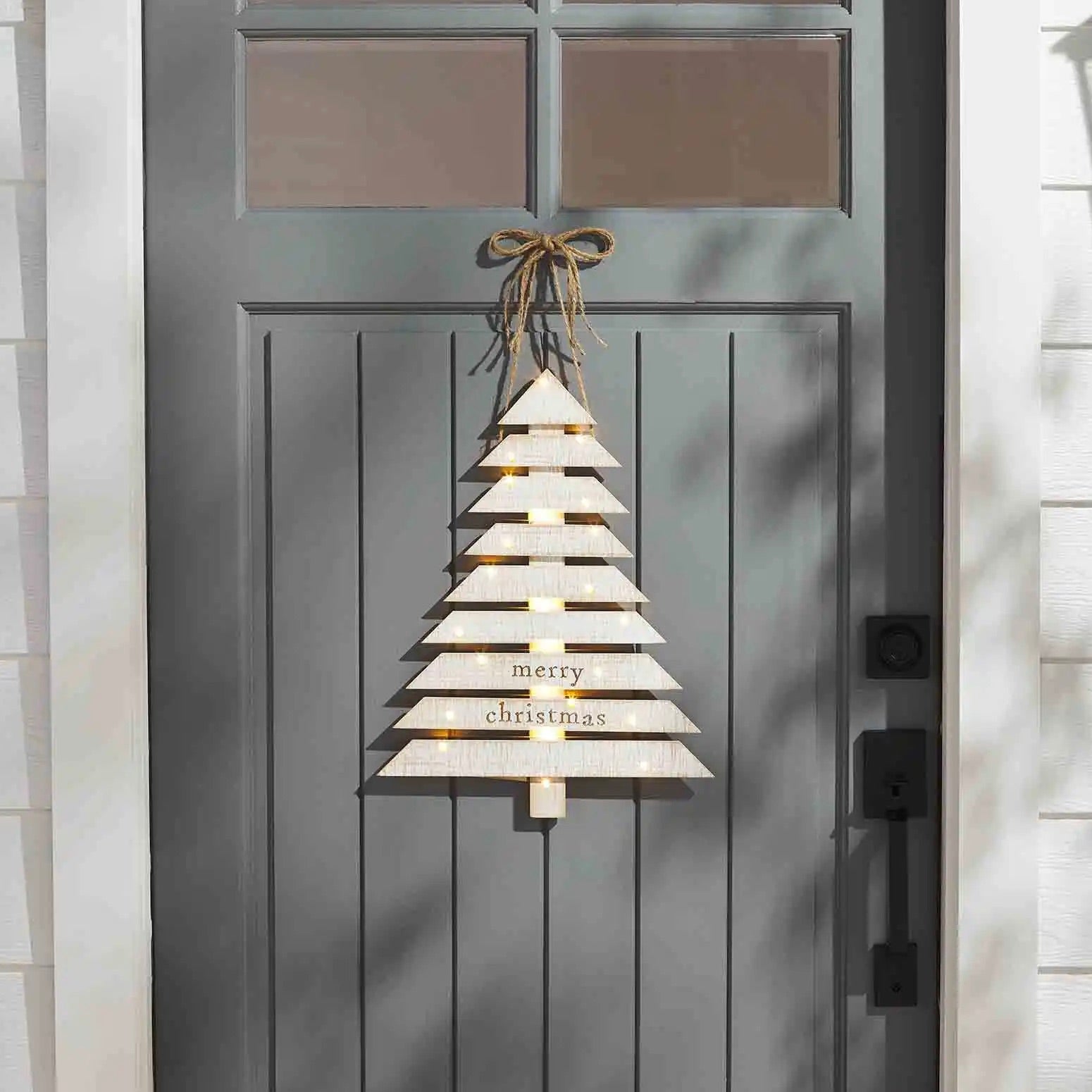 Mud Pie Light Up Tree Door Hanger - Thumbnail 2