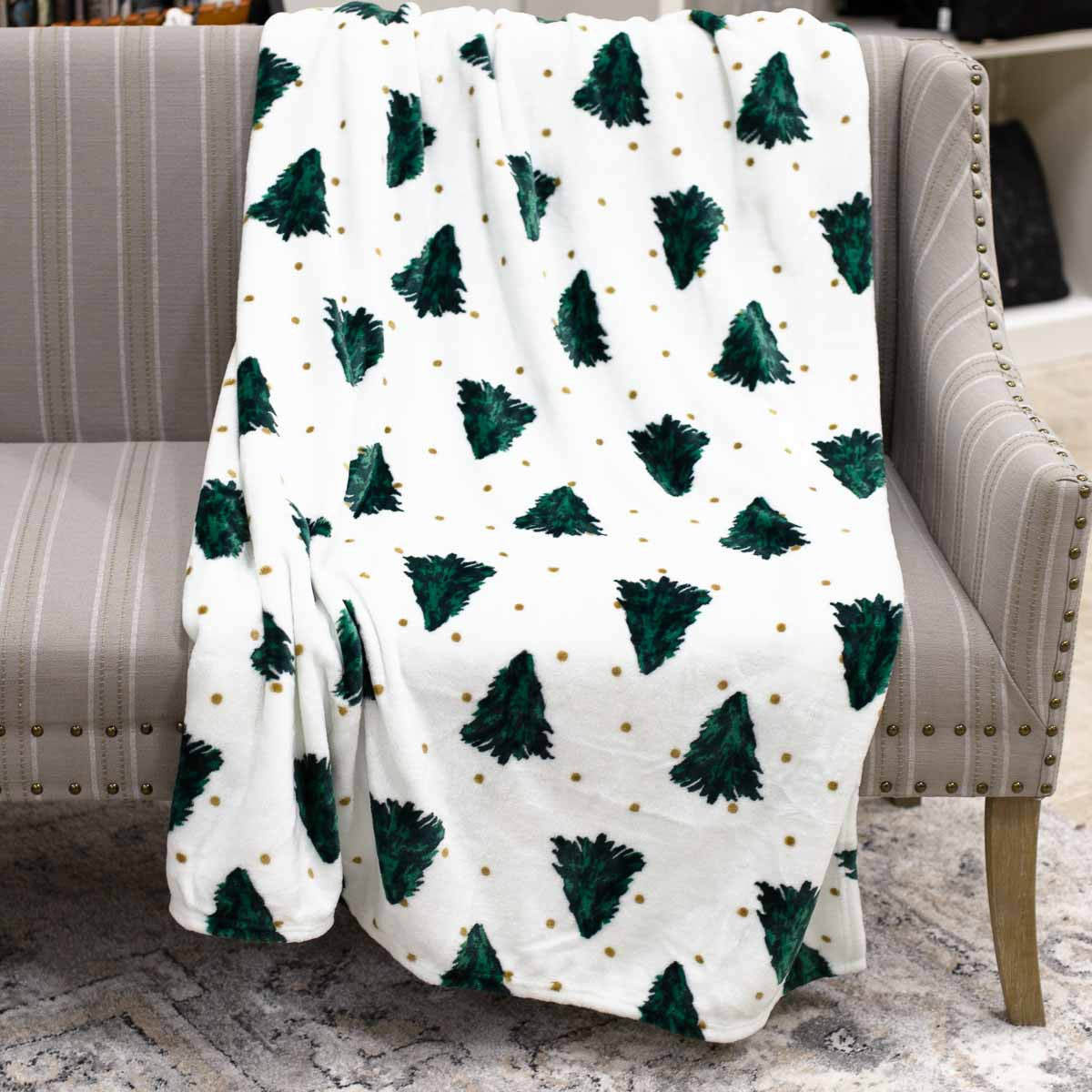 Royal Fir Throw Blanket - Thumbnail 2