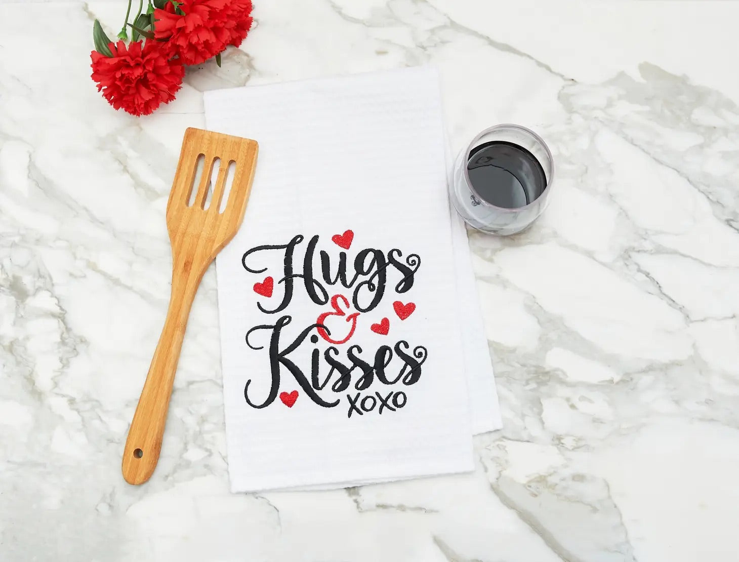 Hand Towel - Hugs & Kisses (Valentine's Day)