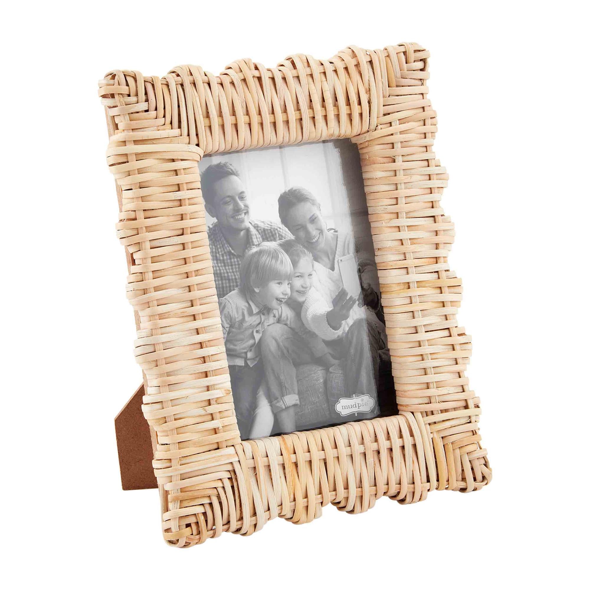 Mud Pie Scalloped Rattan Picture Frame