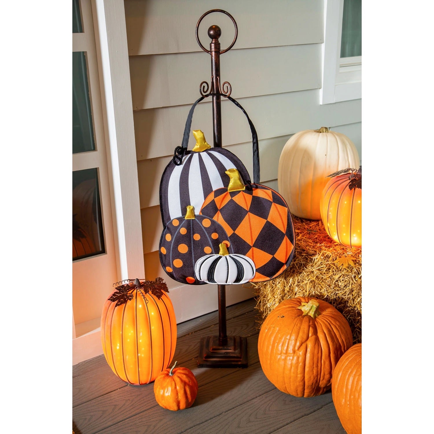Pattern Pumpkins Door Decor - Thumbnail 2