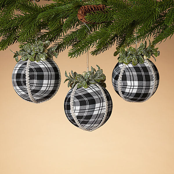 Plaid Ornament Ball w/Mistletoe